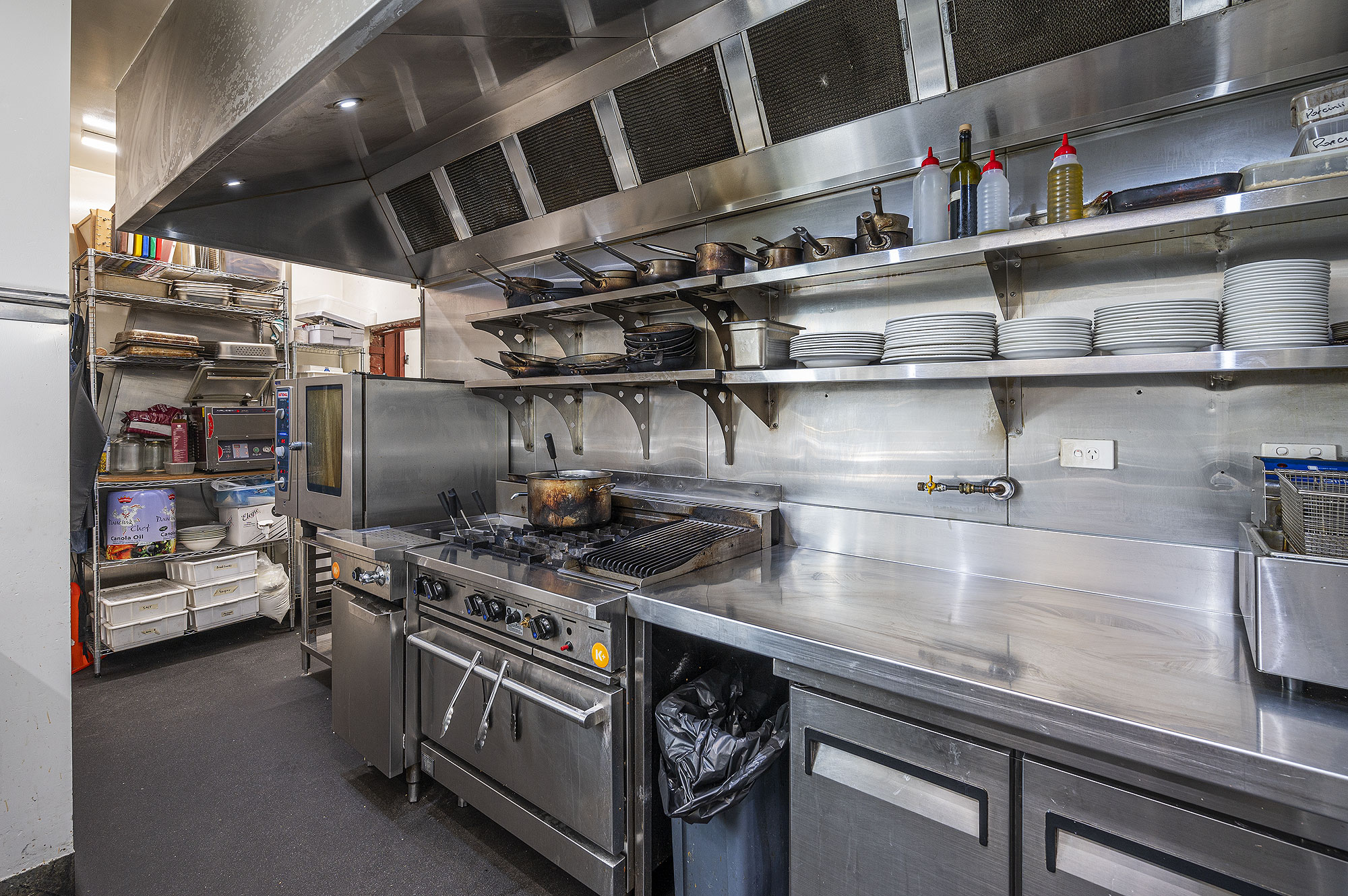 176795477 1764121636 48795 brunswick 274 11