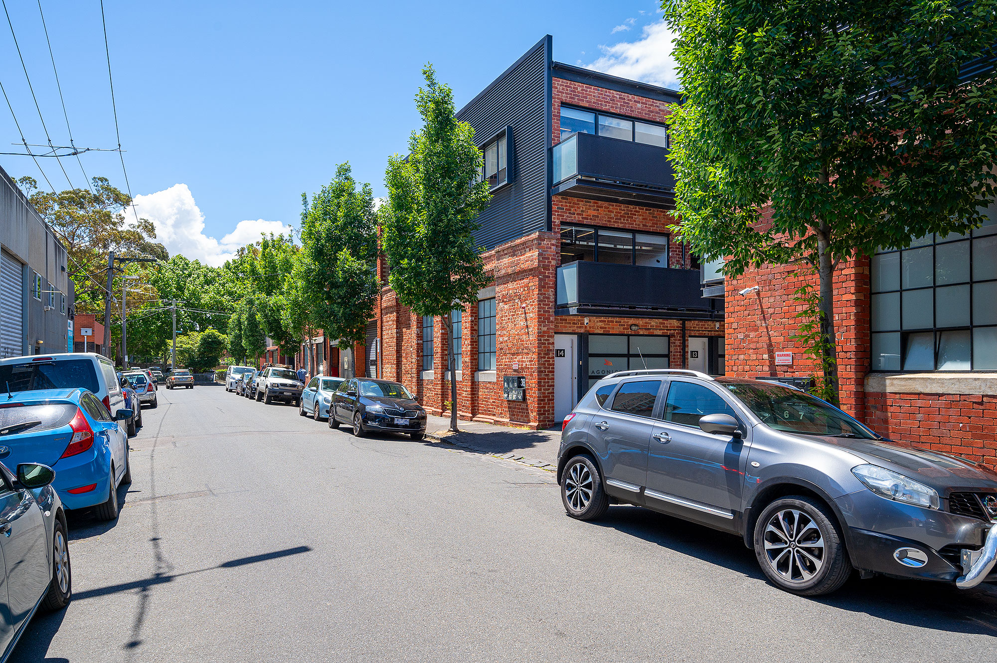 177281068 1764302778 79663 down 38 03