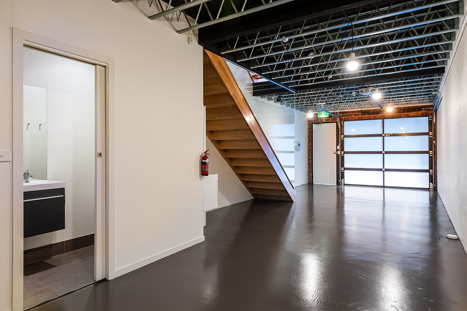 177281442 1764302828 79349 down 28 6 02