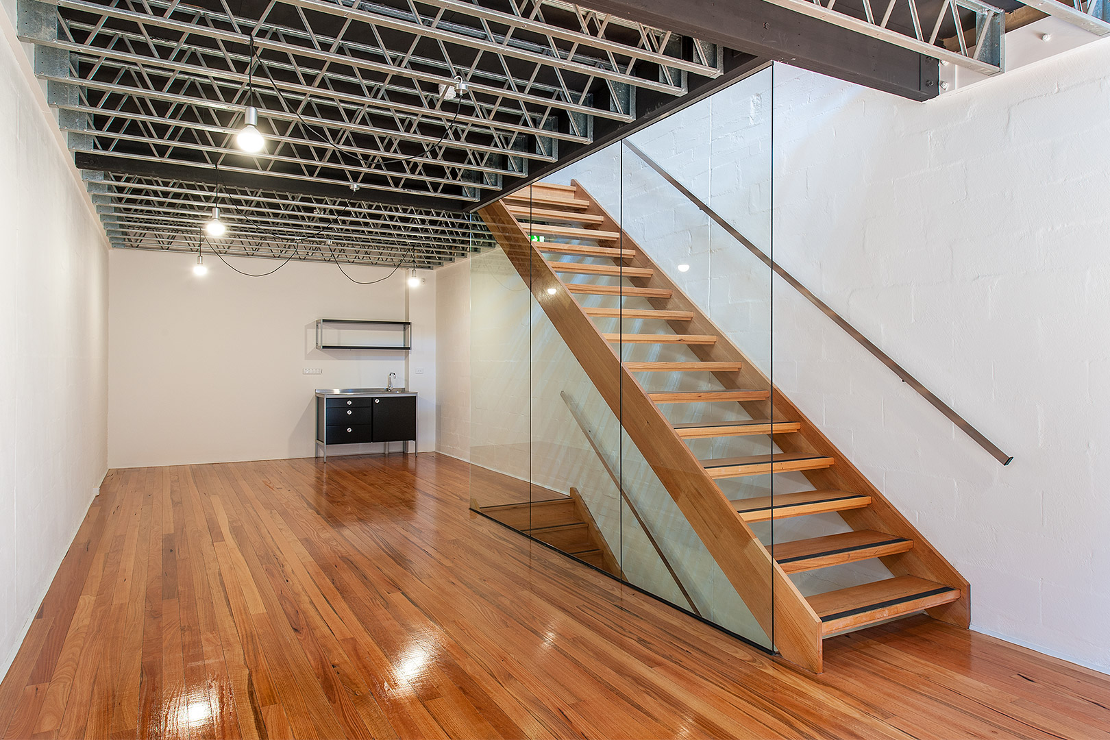 177281466 1764302831 66851 down 28 6 04