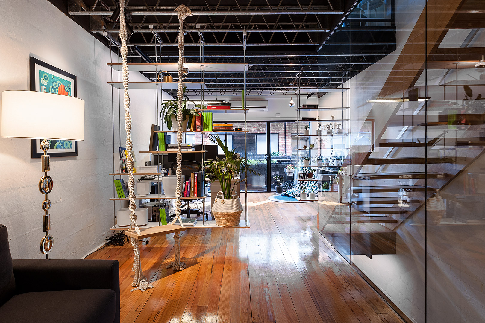 177281806 1764302889 67194 down 28 06