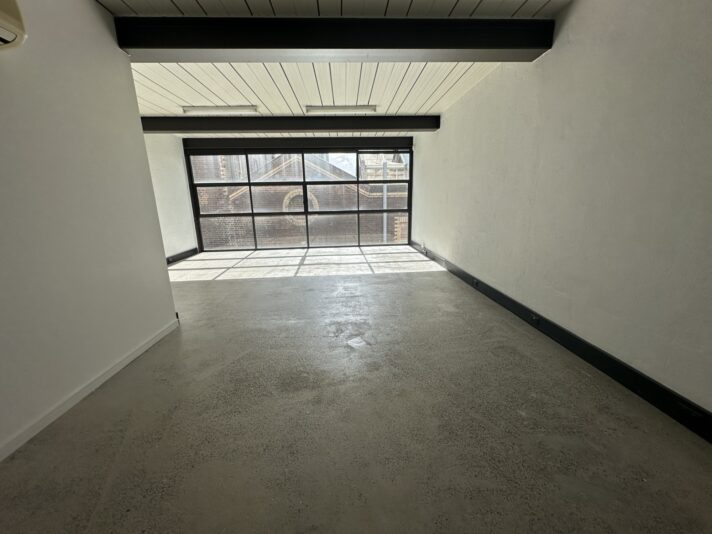 2/21 Waterloo Road, Collingwood VIC