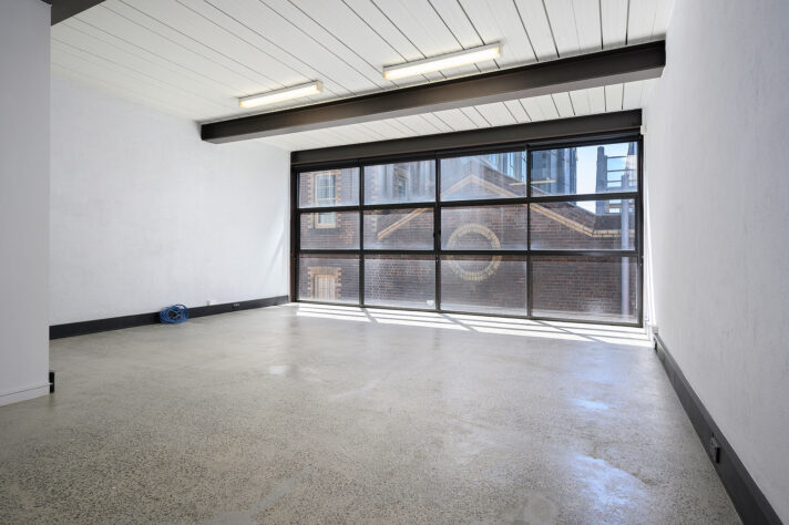 2/21 Waterloo Road, Collingwood VIC